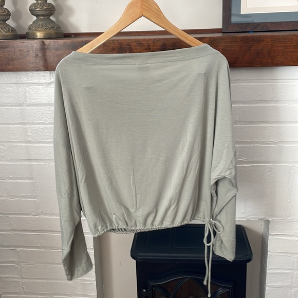 Athleta Top - Picture 2 of 4